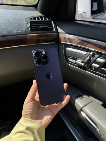 айфон бу хр: IPhone 14 Pro, Б/у, 256 ГБ, Deep Purple, Зарядное устройство, 91 %