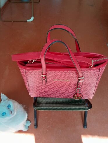 Классические сумки: Классическая сумка, Michael Kors, Материал: Натуральная кожа, Женские, Новый at lalafo.kg Классические сумки: Классическая сумка, Michael Kors, Материал: Натуральная кожа, Женские, Новый