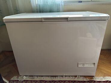 Freezers: Gorenje 400l zamrzivač, malo korišćen.  Prevoz zamrzivača sami