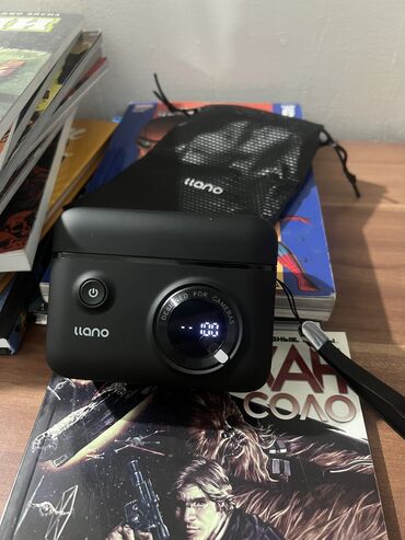бизнес аппарат: Продаю зарядку с батарейкой для камеры SONY np-fz100 2400mAh