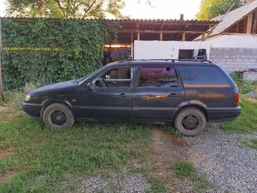 Volkswagen: Volkswagen Passat: 1993 г., 2 л, Механика, Газ, Универсал