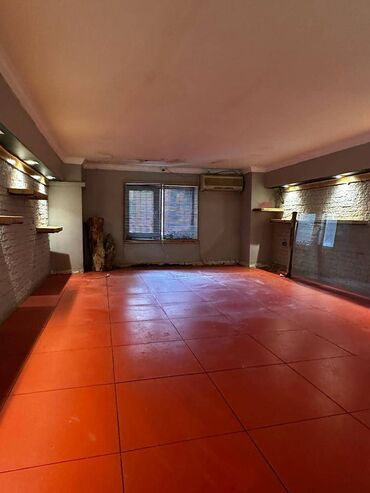 Kommersiya daşınmaz əmlakının satışı: Nizami metrosunun yaxınlığında, Qoç ət restoranın yanında 16 mərtəbəli — 12