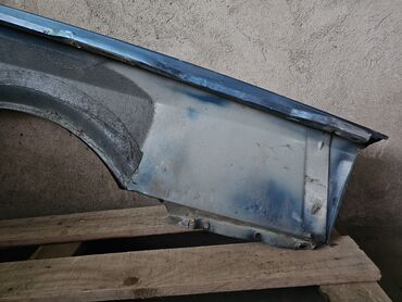 Крылья и комплектующие: Переднее левое Renault, 1991 г., Б/у, Оригинал — 9