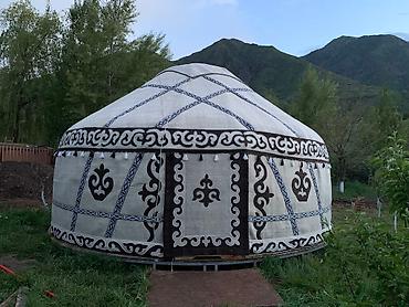 moon bool: Аренда юрты, Каркас Деревянный, 85 баш, С полом, Стол — 7