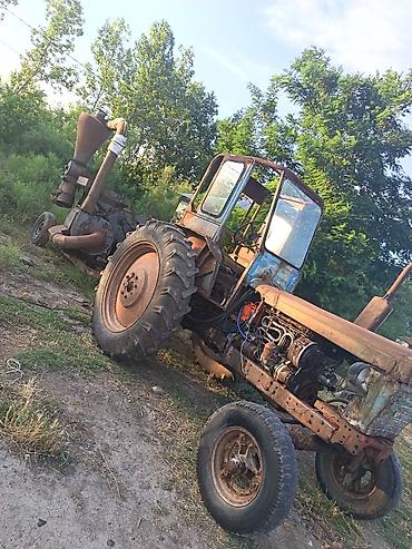 ensign traktor: Sənaye və kənd təsərrüfatı üçün kombinə edilmiş qurğu: təkərli traktor — 1