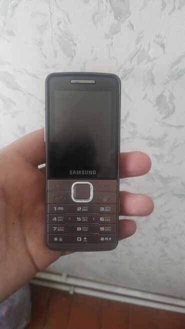 samsung f250: Samsung S5610, < 2 GB Memory Capacity, rəng - Qəhvəyi, Zəmanət, Düyməli