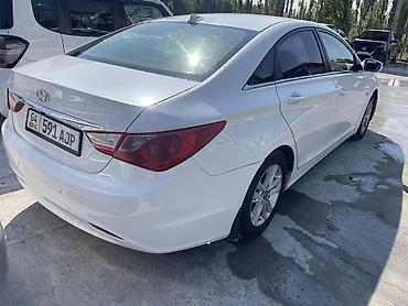 саньенг хан: Hyundai Sonata: 2011 г., 2 л, Автомат, Газ, Седан — 4