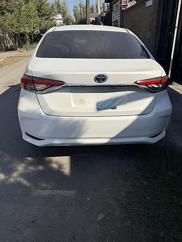 Toyota: Toyota Corolla: 2019 г., 1.8 л, Автомат, Гибрид, Седан — 3