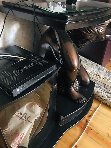 belarus mebelleri: İşlənmiş, Düz TV altlığı, Polkalı, Şüşəli, Belarusiya — 10