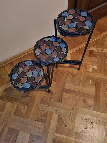 мини подставка: Продаю подставку для цветов новаясделана из металла, высота — 9