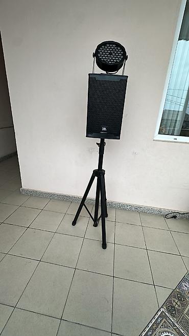 jbl monitor: Səs və işıq avadanlığı komplekti Tərkib: - 2 ədəd simsiz əl mikrofonu — 3