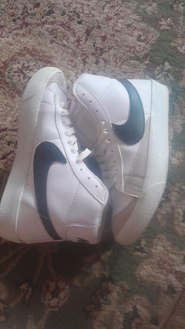 laurel c 35: Мужские кроссовки, 37, Nike, Новый, цвет - Белый, Самовывоз — 2