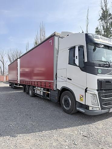 грузовой вольво: Тягач, Volvo, 2015 г., Шторный — 2