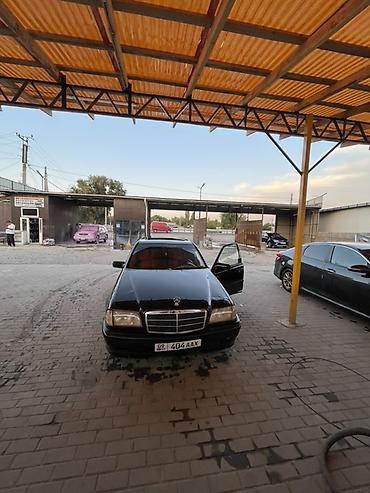 Транспорт: Mercedes-Benz C-Class: 1994 г., Бензин, Седан — 8