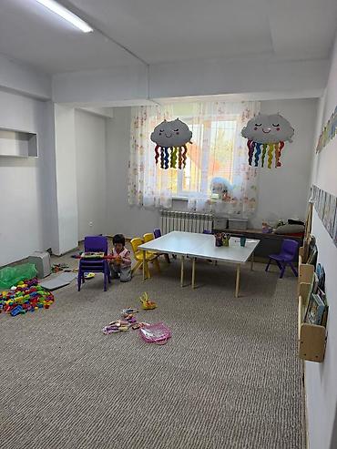 5 мик: Сдаю Офис целиком: 98 м², В жилом комплексе, С ремонтом, Первая линия, С отдельным входом, С отдельным санузлом — 3