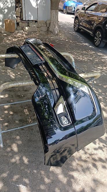 124 bufer: Ön, Toyota LANDcRUIS, 2018 il, Yaponiya — 5