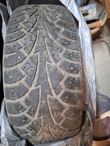 шины на13: Пара зимних шин (2 шт.) с шипами Размер: 215/60 R16 95T Описание: -