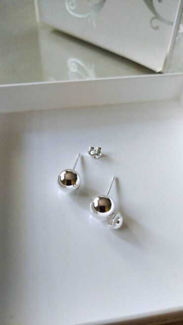 mindjuse detelina: Screwback earrings, Material: Silver