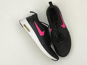 9 lat: Nike, Sneakersy damskie, rozmiar 38.5 — 1