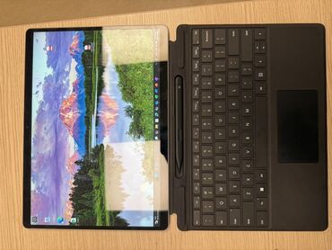 Digər planşetlər: Microsoft Surface Pro 9 planşet-noutbuk hibridi + Type Cover — 9