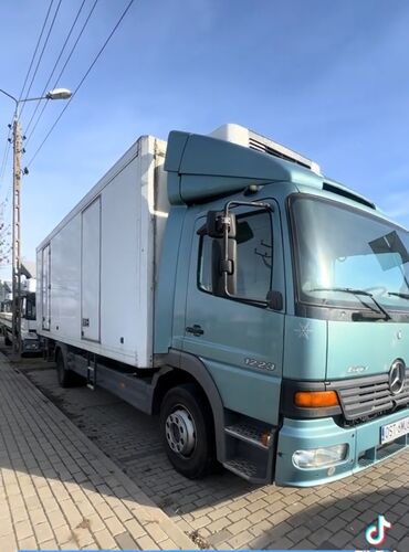 купить бу бокс на крышу автомобиля: Грузовик, Mercedes-Benz, Стандарт, 7 т, Б/у