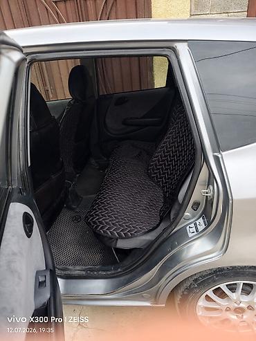 Транспорт: Honda Fit: 2003 г., 1.3 л, Автомат, Бензин, Хэтчбэк — 4