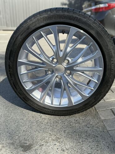 шина трактор: Шины 235 / 45 / R 18, Лето, Б/у, 1 шт, Легковые, Япония, Bridgestone