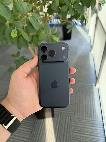aux iphone: IPhone 17 Pro, 256 GB, Pacific Blue, Face ID — 1