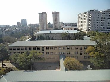 Mənzillər: 8-ci kilometr, 3 otaqlı, Yeni tikili, m. Neftçilər, 105 kv. m — 8
