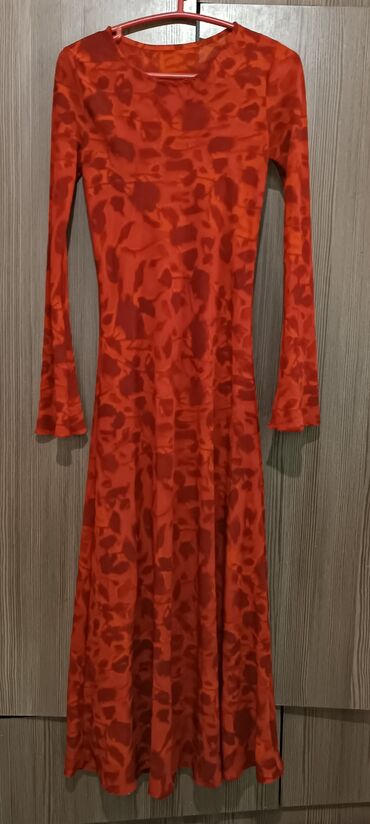 Костюмы с юбкой: Покупали 4500. Одевали всего лишь 3 раза — 20