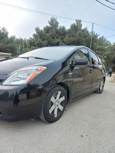 Toyota: Salam ideal prius axtaran müştərilər. 188000 mil orjinal probeq — 11