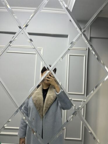 контейнер дверь: Шубка