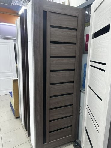 меж комнаты двери: Doors with glass