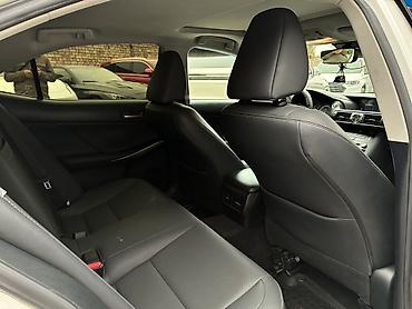 Lexus: Lexus IS: 2018 г., 2 л, Автомат, Бензин, Седан — 8