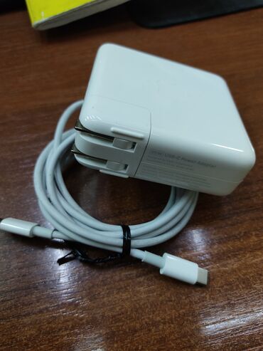 компь: Usb-c power Adapter 96w
Оригинальная зарядка для 
MacBook pro 15, 16