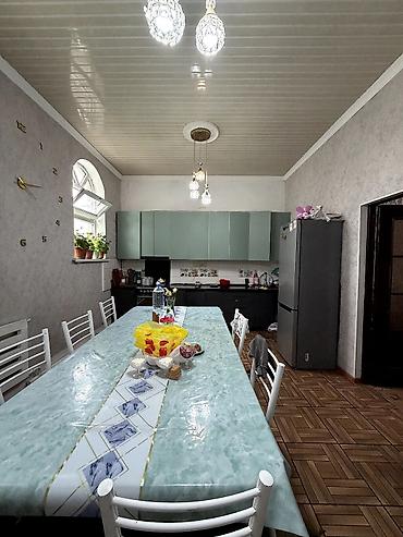 Продажа коттеджей и домов: 🏡 Продается просторный мансардный дом в Сокулуке! 📍 Участок — 11 — 6