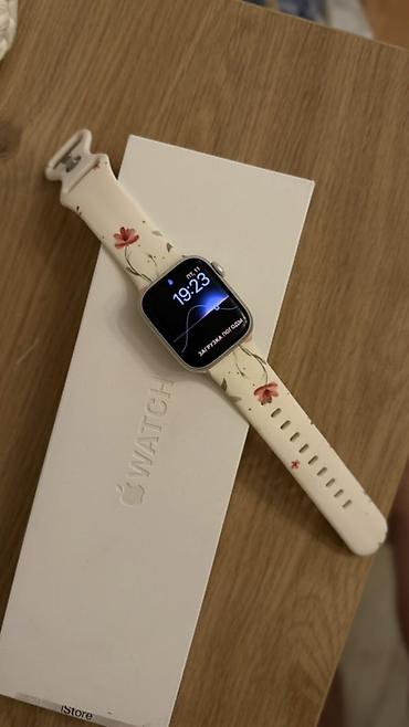 Apple Watch: Apple Watch Series 8, 41 мм, алюминий - Лёгкий корпус 32 г — 2