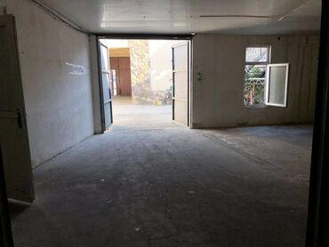 Digər kommersiya daşınmaz əmlakı: Obyekt Əhmədli qəsəbəsinin əsas yolun üzərində yerləşir. Qeyri-Yaşayış — 7