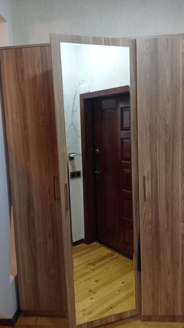 dehliz mebelleri qiymeti: Шкаф в прихожей, Б/у, 3 двери, Прямой шкаф, Турция