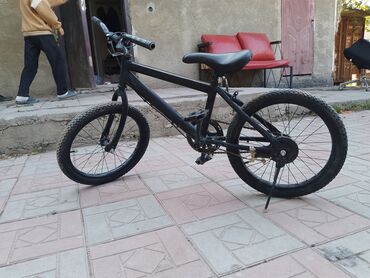 трехколесный велосипед поза: BMX велосипед