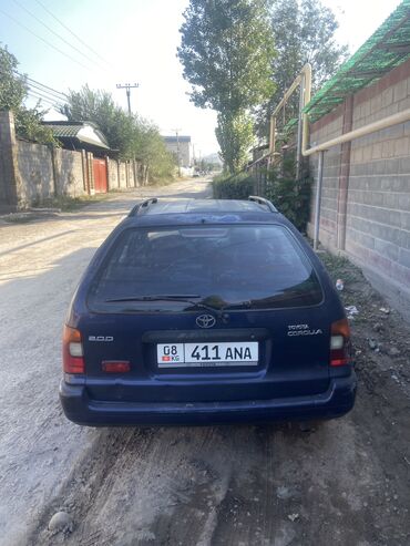 Toyota: Toyota Corolla: 1997 г., 2 л, Механика, Дизель, Универсал