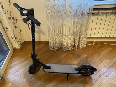 CD, DVD disklər və kassetlər: Elektrik skuter – Toba ST-350 - Model: ST-350 (Toba brend işarəsi