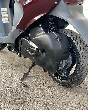 Mopedlər,skuterlər: Suzuki Let’s 4 skuter - Rəng: tünd qırmızı/gri iki rəngli kuzov - — 9