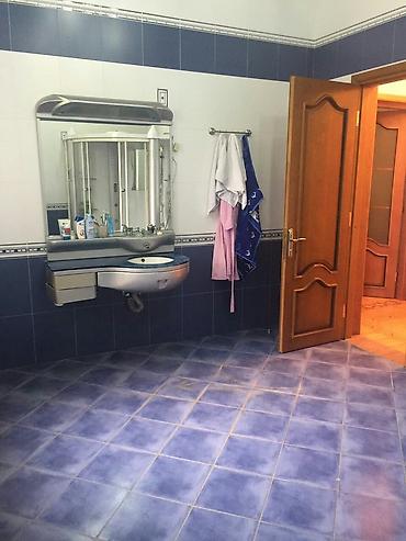 gence emlak satisi: Bileceride,10 sot torpaq. Yaşamaq ve obyekt ucuc yaralidir. Sauna ucuc — 9