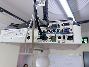 proektor satilir: İşlənmiş Proyektor Epson — 2