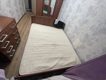 кровати 1 5: Продаю кровать железный каркас с матрасом размер 190х160см цена 10тыс