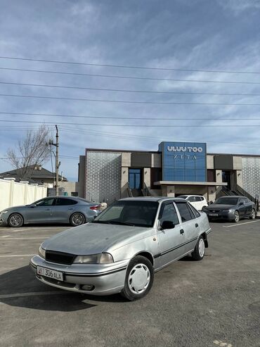 Daewoo: Daewoo Nexia: 2003 г., 1.5 л, Механика, Бензин, Седан