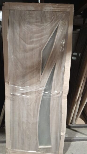 Otaq qapıları: Ekonom qapı 
Rusiya istehsalı
Zamok
Petlələr
Çərçivələri
Naliçniklər — 10