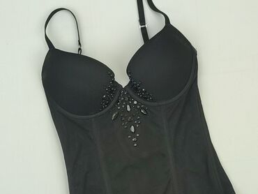 hm basic t shirty: Bra, H&M, 75BB, condition - Perfect