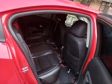 Chevrolet: Chevrolet Cruze sedan - Kuzov: sedan, parlaq qırmızı rəng - Mühərrik — 9